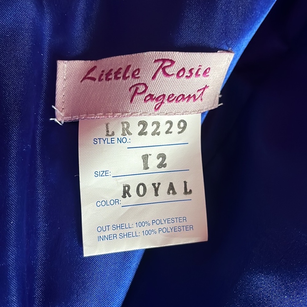 Formal dress,  great for Padgett or prom.  My daughter is size 0 fit perfectly